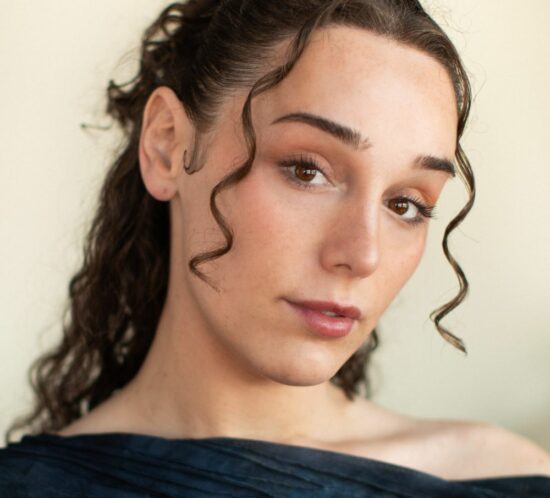 Iz Hesketh_Thrive Talent_Main headshot