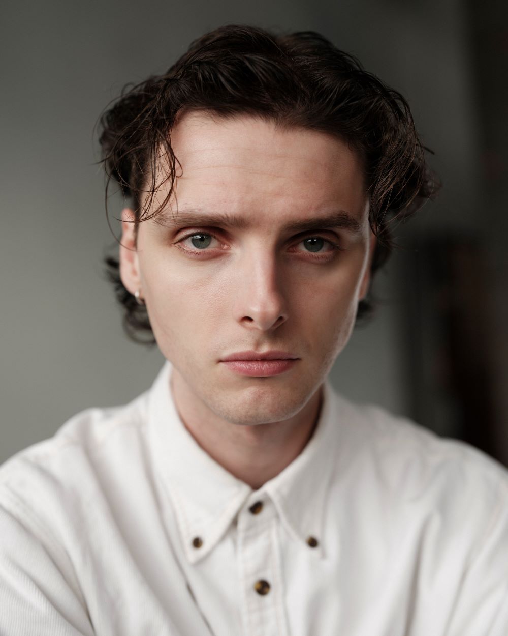 Oliver Nicholas_Thrive Talent_Headshot 2