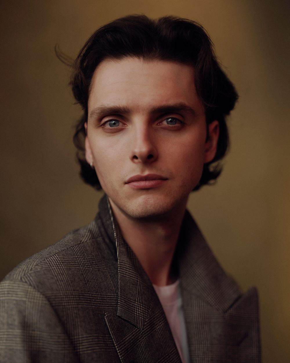 Oliver Nicholas_Thrive Talent_Headshot 5