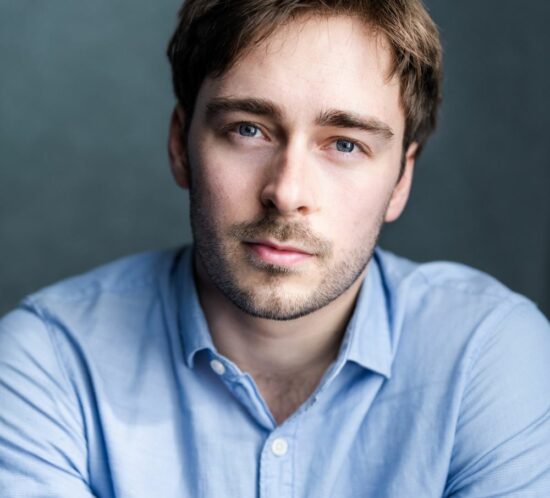 Ossian Perret_Thrive Talent_Main headshot