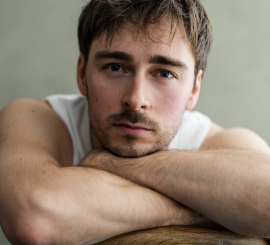 Ossian Perret_Thrive Talent_Main headshot