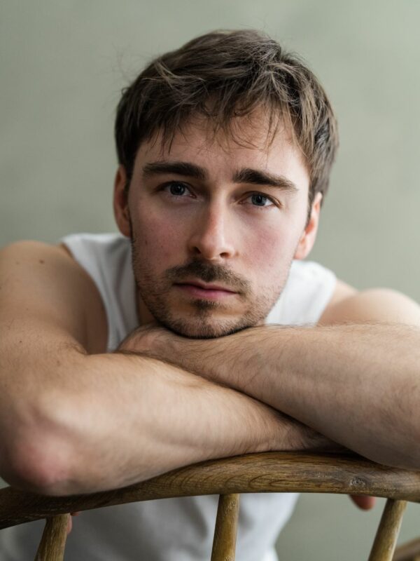 Ossian Perret_Thrive Talent_Main headshot