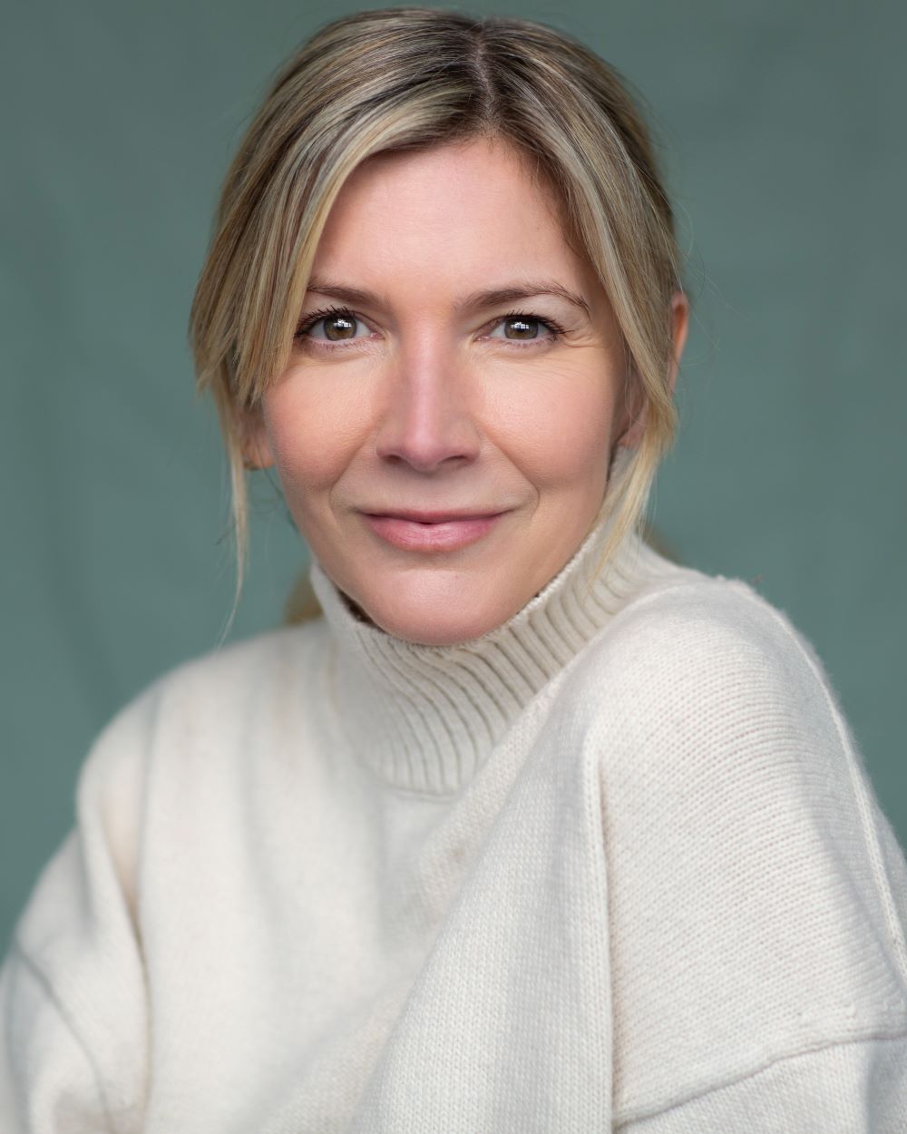 Lisa Faulkner_Thrive Talent_Main headshot