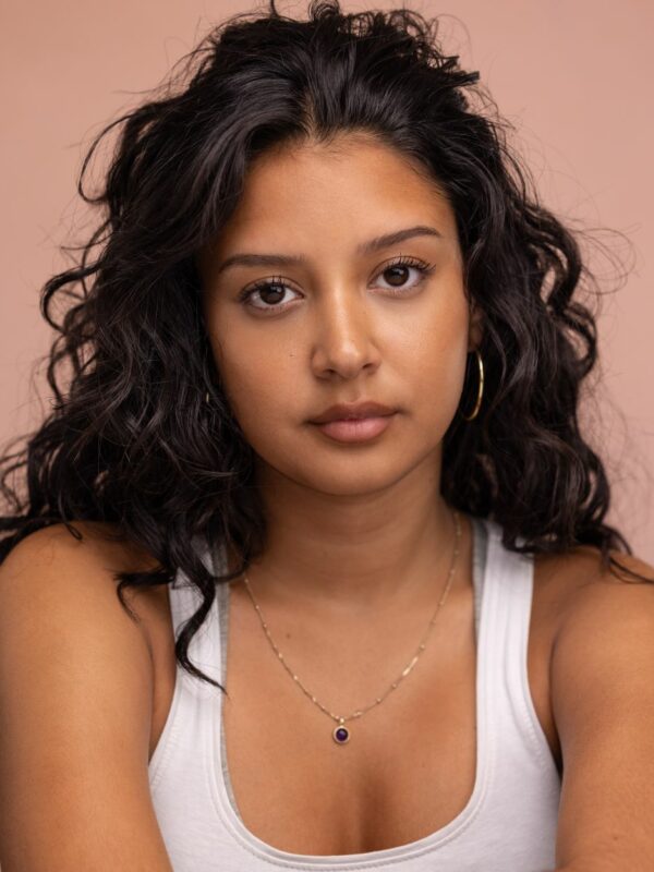 Sumaiya Chaudhary_Thrive Talent_Main headshot